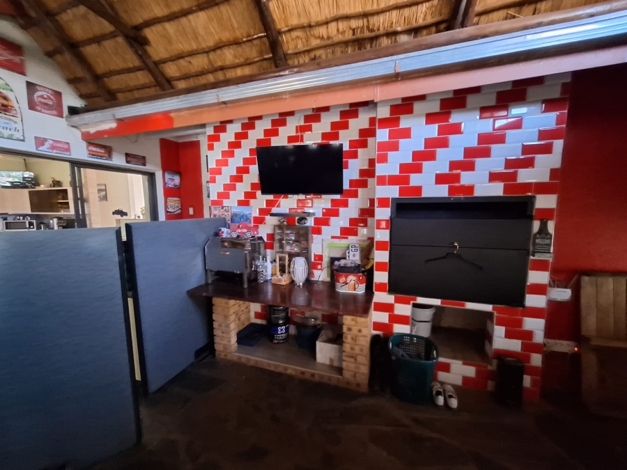 4 Bedroom Property for Sale in Vanderbijlpark SE 7 Gauteng