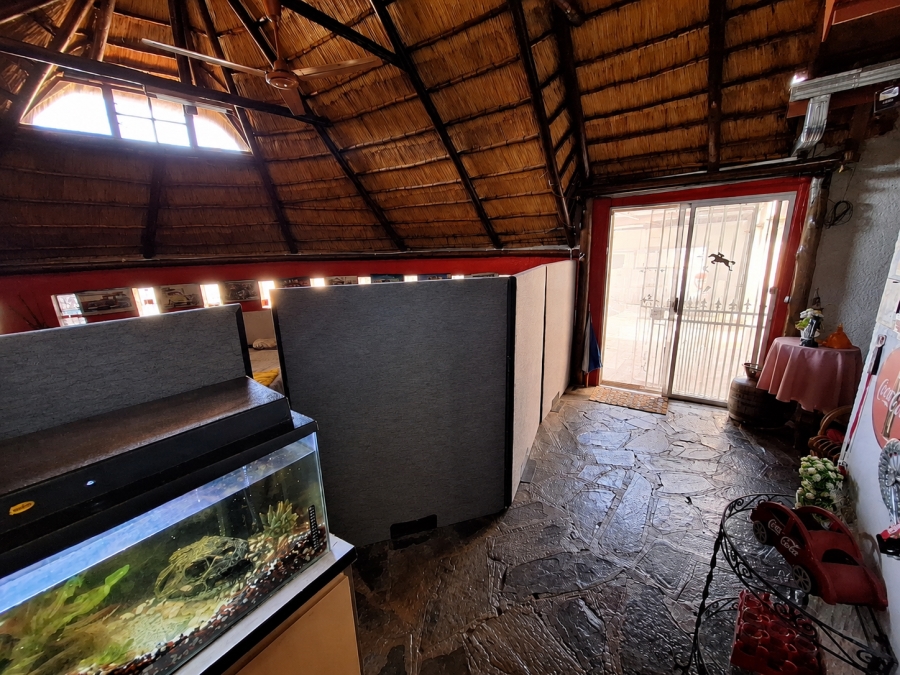 4 Bedroom Property for Sale in Vanderbijlpark SE 7 Gauteng