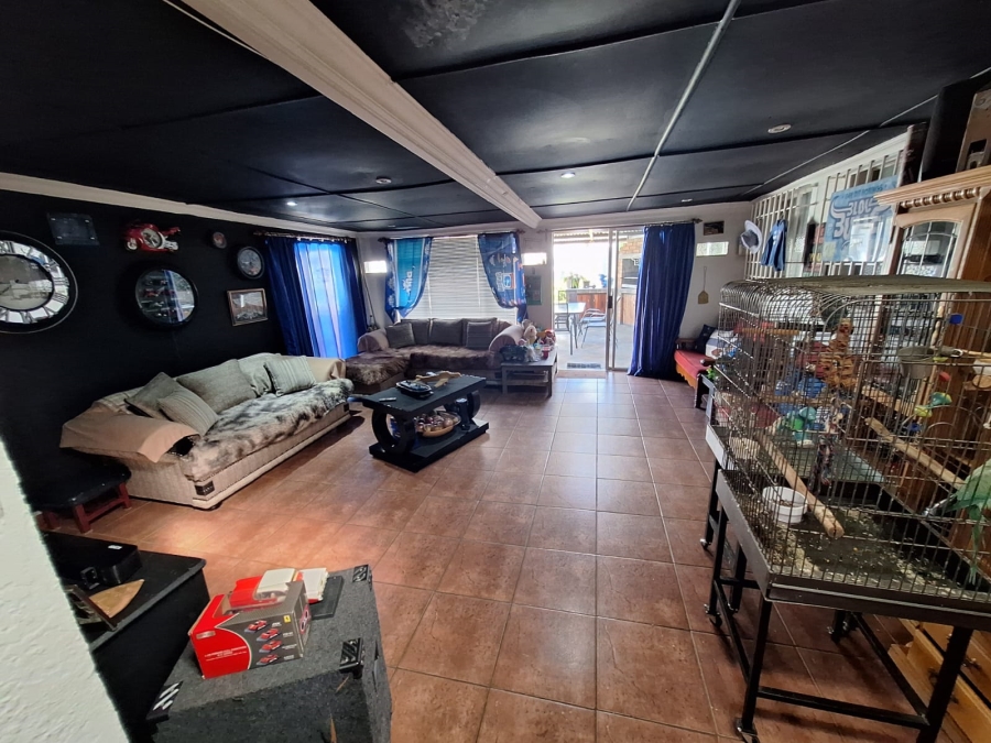 4 Bedroom Property for Sale in Vanderbijlpark SE 7 Gauteng
