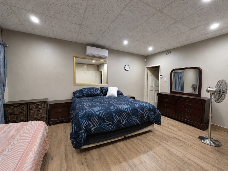 4 Bedroom Property for Sale in Sonland Park Gauteng
