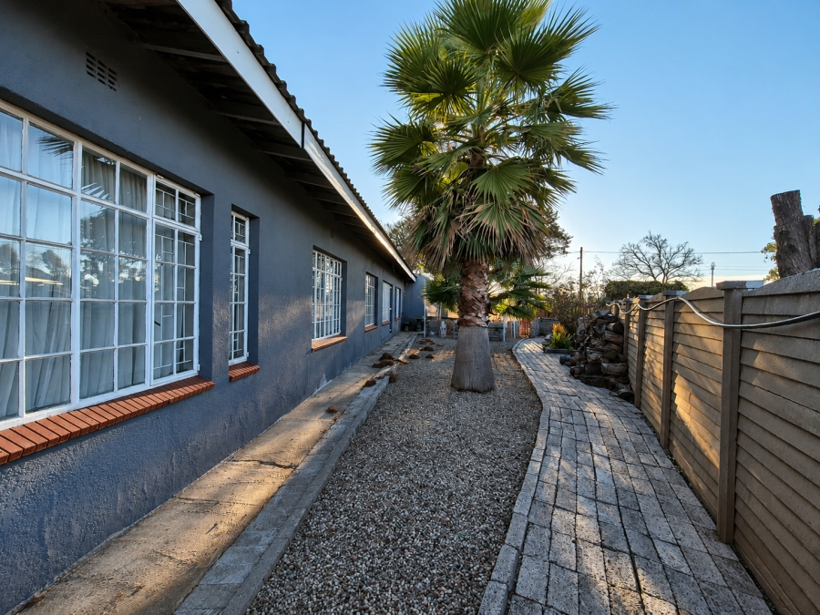 4 Bedroom Property for Sale in Sonland Park Gauteng