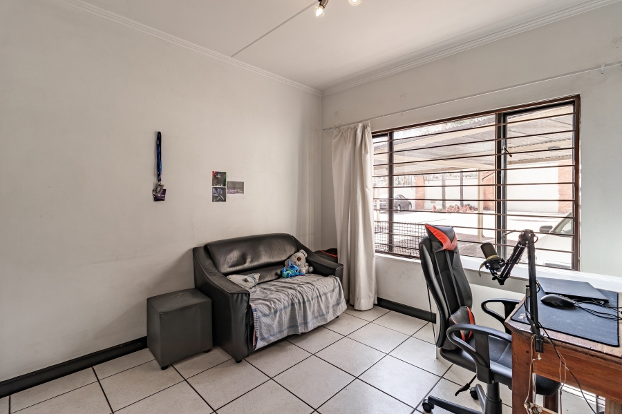 2 Bedroom Property for Sale in Sunninghill Gauteng