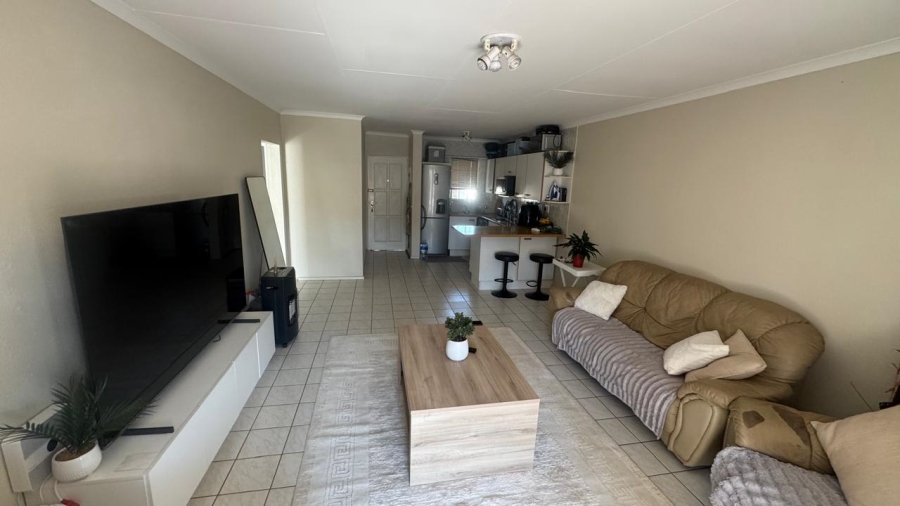 2 Bedroom Property for Sale in Oakdene Gauteng