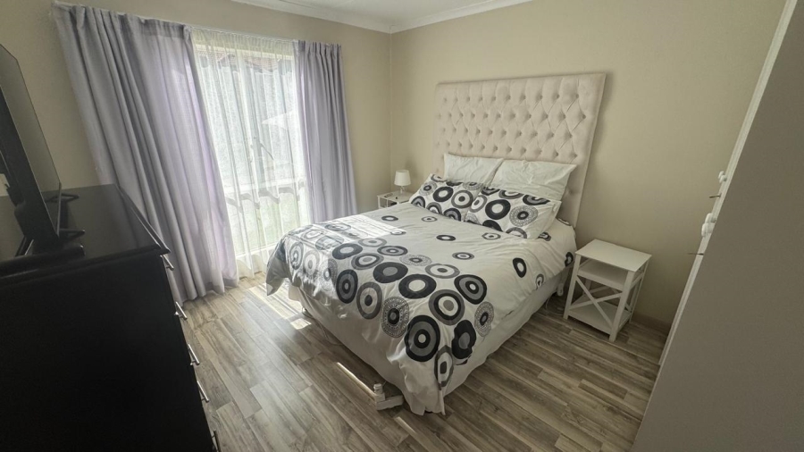 2 Bedroom Property for Sale in Oakdene Gauteng