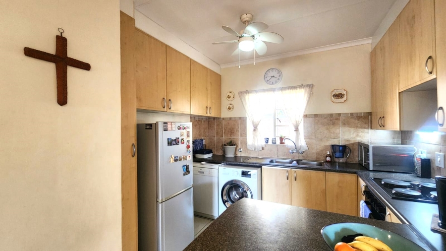 2 Bedroom Property for Sale in Equestria Gauteng