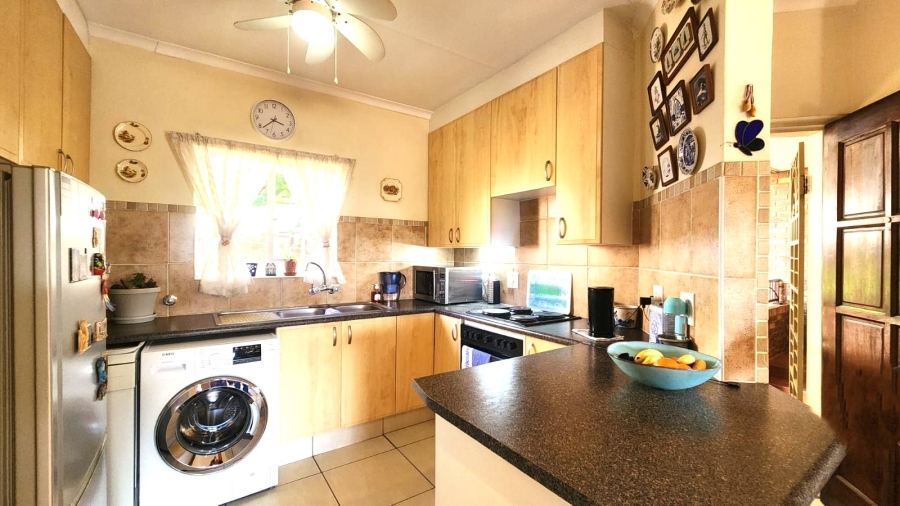 2 Bedroom Property for Sale in Equestria Gauteng