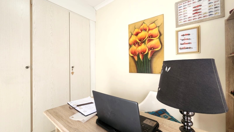 2 Bedroom Property for Sale in Equestria Gauteng