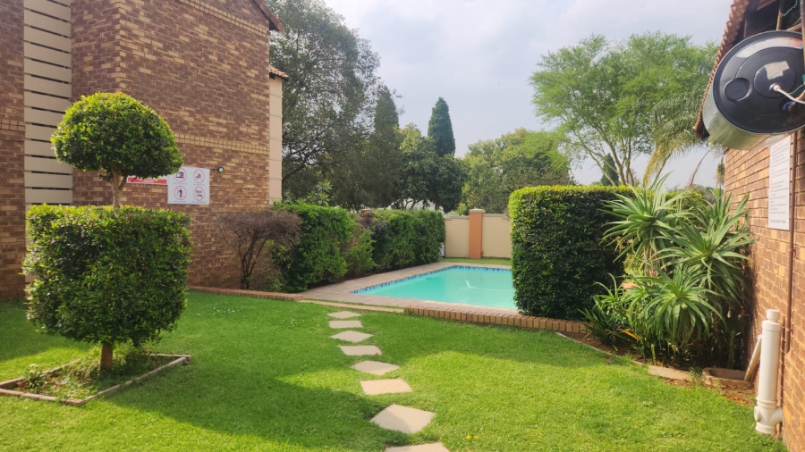 2 Bedroom Property for Sale in Equestria Gauteng