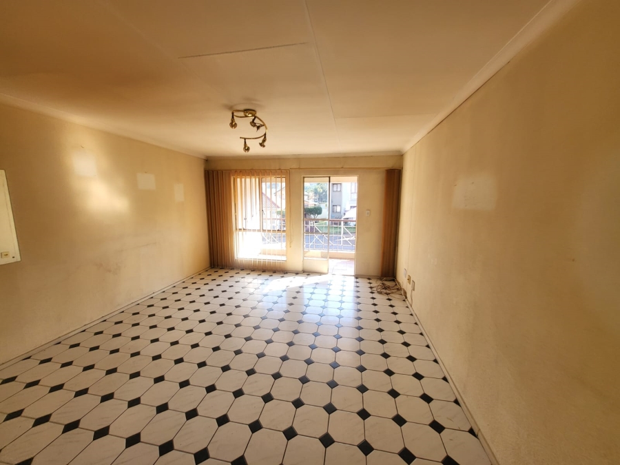 2 Bedroom Property for Sale in Oakdene Gauteng