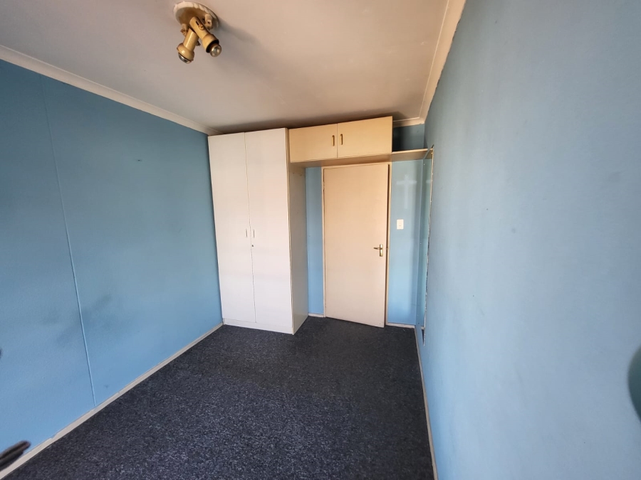 2 Bedroom Property for Sale in Oakdene Gauteng