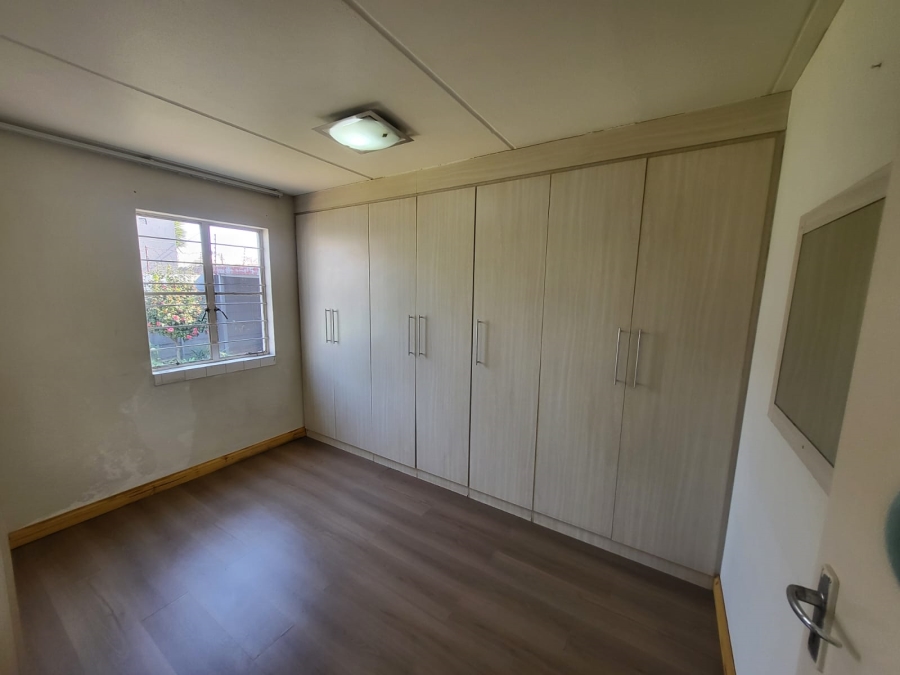 2 Bedroom Property for Sale in Booysens Gauteng