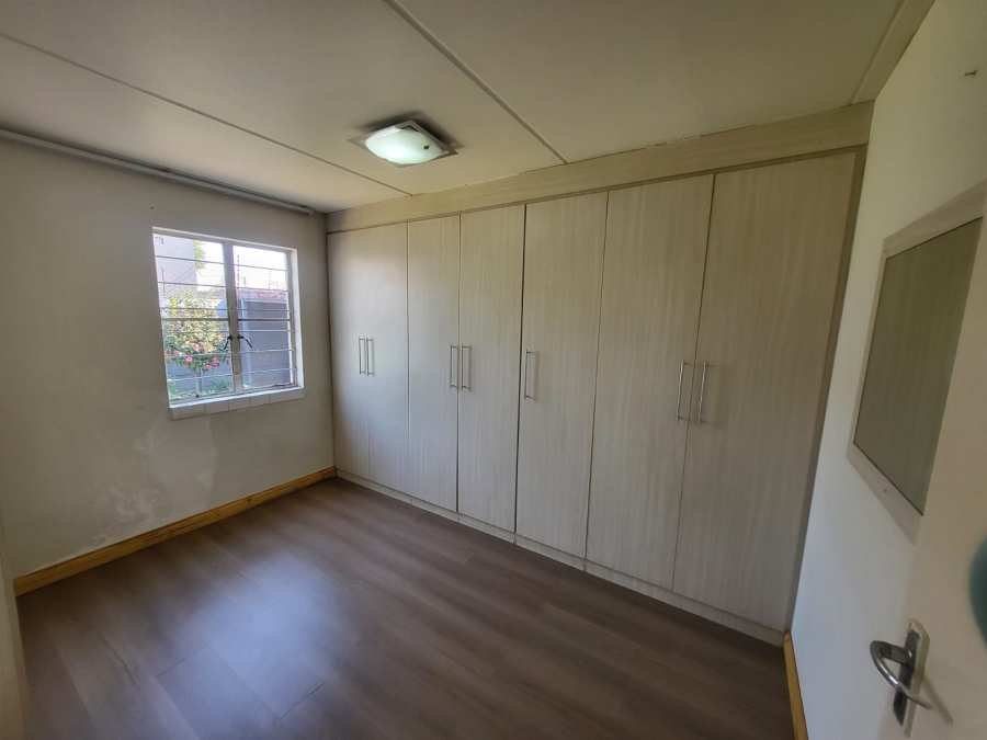 2 Bedroom Property for Sale in Booysens Gauteng