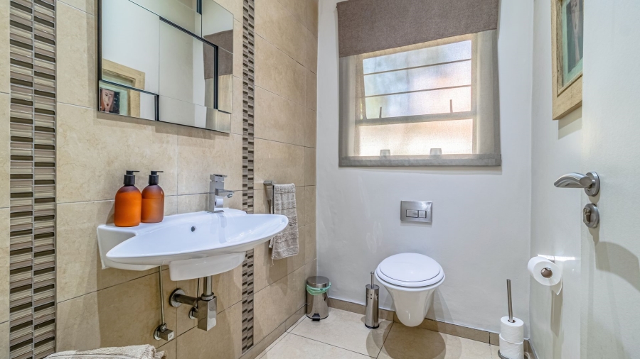 4 Bedroom Property for Sale in Dowerglen Gauteng