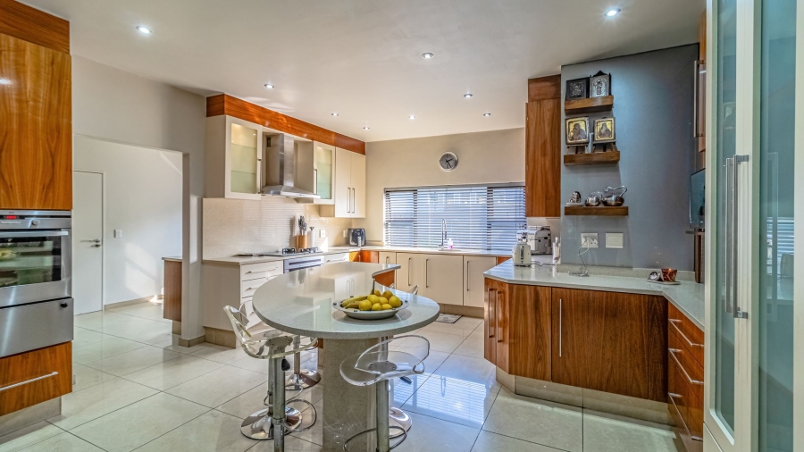 4 Bedroom Property for Sale in Dowerglen Gauteng