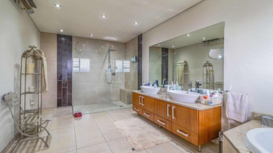 4 Bedroom Property for Sale in Dowerglen Gauteng