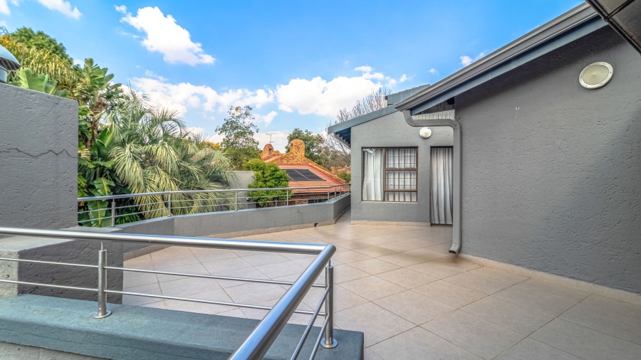 4 Bedroom Property for Sale in Dowerglen Gauteng