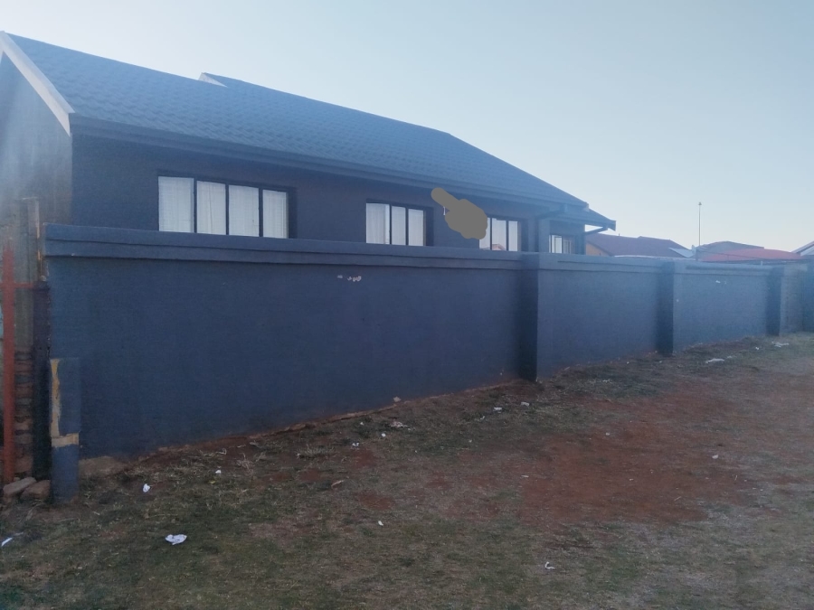 3 Bedroom Property for Sale in Sebokeng Zone 14 Gauteng