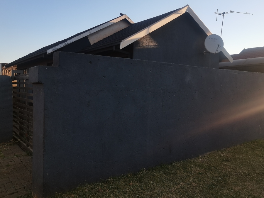 3 Bedroom Property for Sale in Sebokeng Zone 14 Gauteng