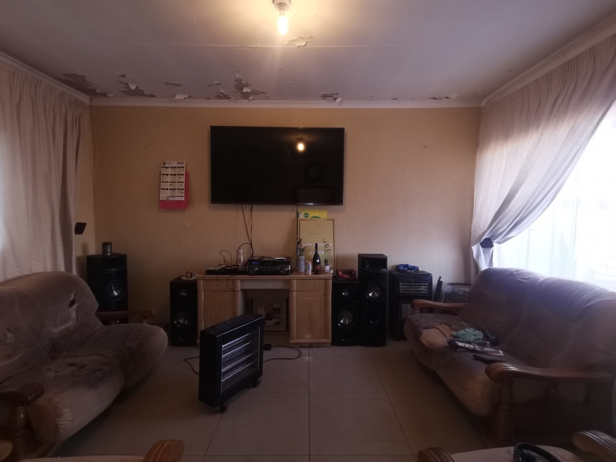 3 Bedroom Property for Sale in Sebokeng Zone 14 Gauteng