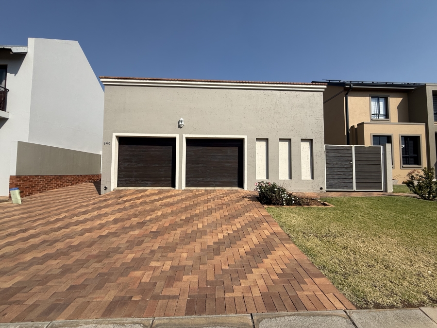 4 Bedroom Property for Sale in Heritage Hill Gauteng