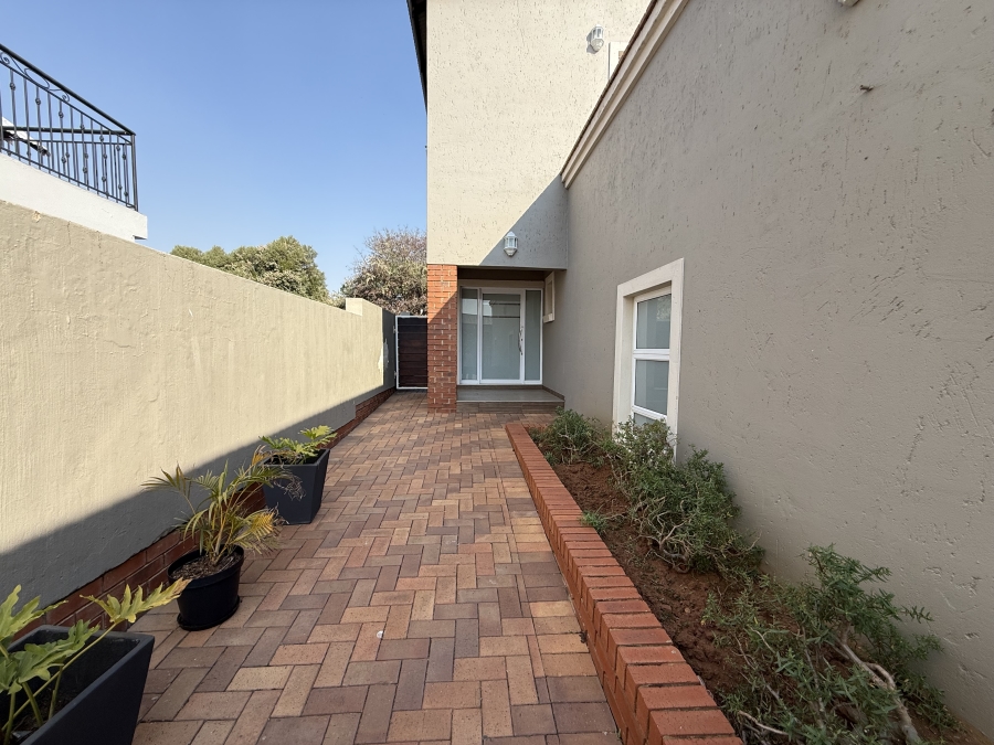 4 Bedroom Property for Sale in Heritage Hill Gauteng