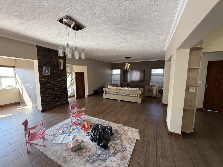 4 Bedroom Property for Sale in Heritage Hill Gauteng