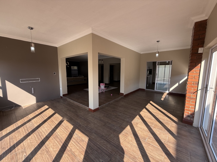 4 Bedroom Property for Sale in Heritage Hill Gauteng