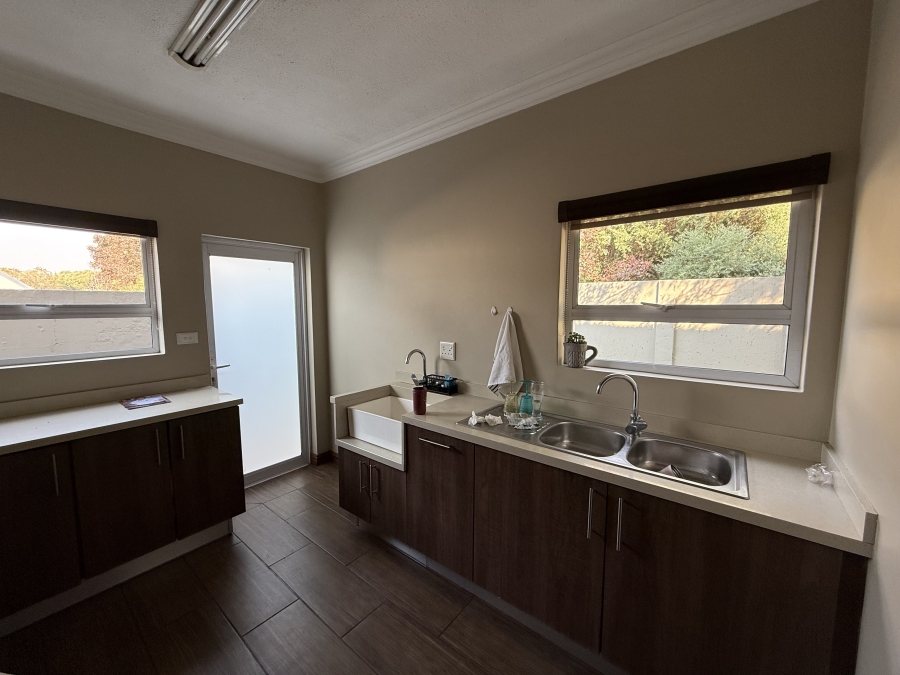 4 Bedroom Property for Sale in Heritage Hill Gauteng