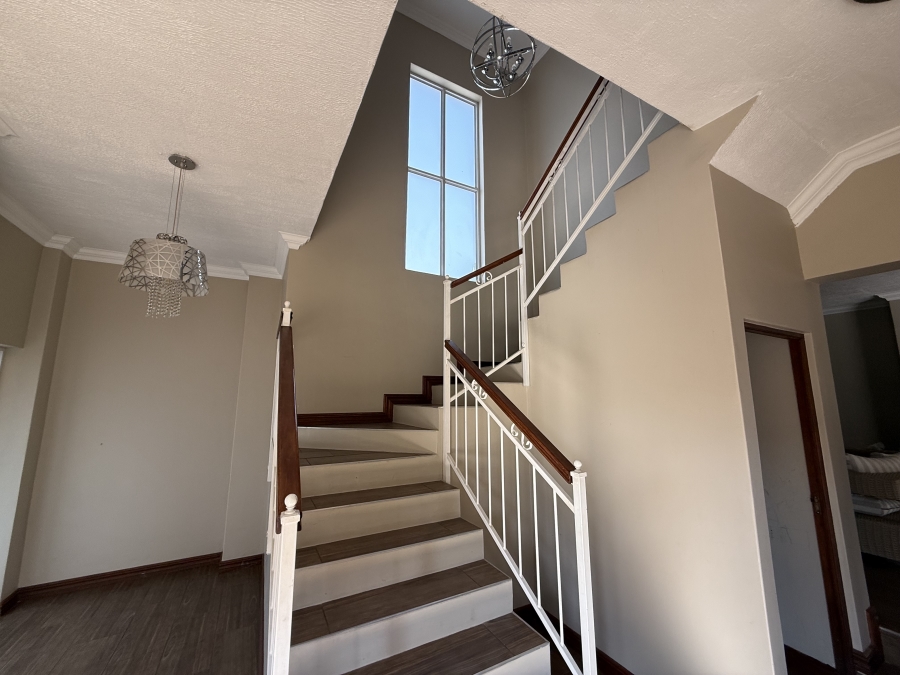 4 Bedroom Property for Sale in Heritage Hill Gauteng