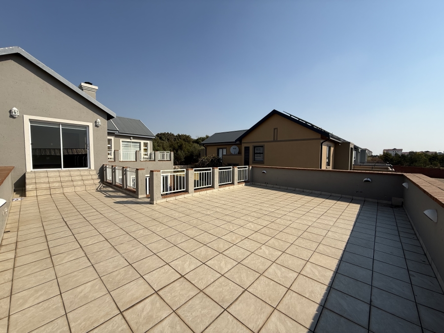 4 Bedroom Property for Sale in Heritage Hill Gauteng