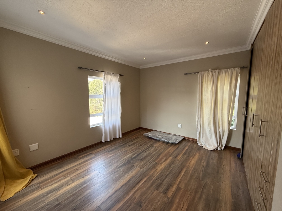 4 Bedroom Property for Sale in Heritage Hill Gauteng