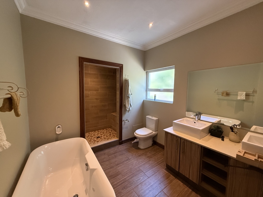 4 Bedroom Property for Sale in Heritage Hill Gauteng