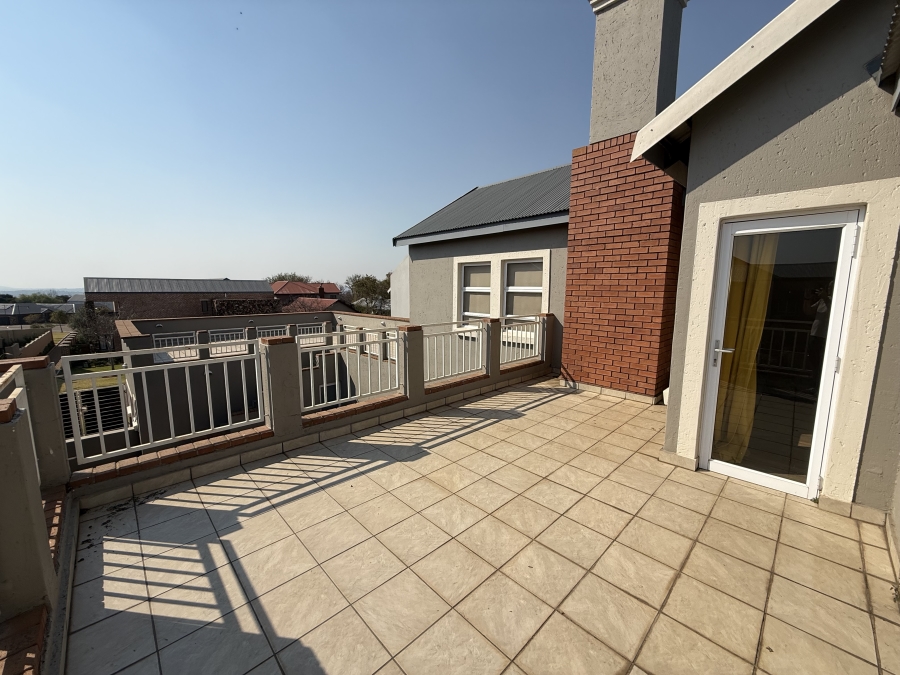 4 Bedroom Property for Sale in Heritage Hill Gauteng