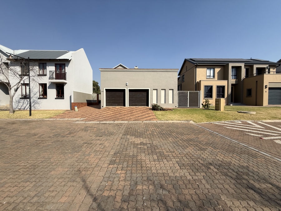 4 Bedroom Property for Sale in Heritage Hill Gauteng