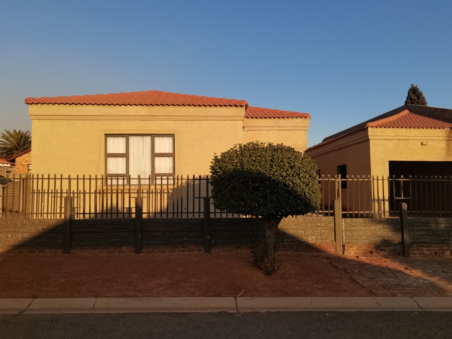 3 Bedroom Property for Sale in Sebokeng Zone 10 Gauteng