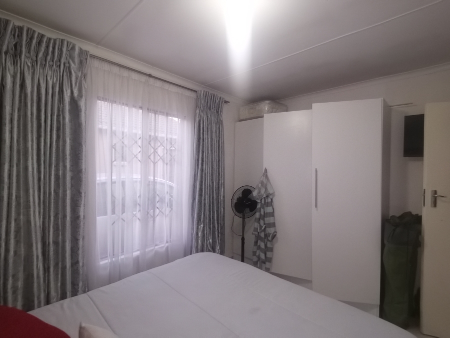 2 Bedroom Property for Sale in Stretford Gauteng