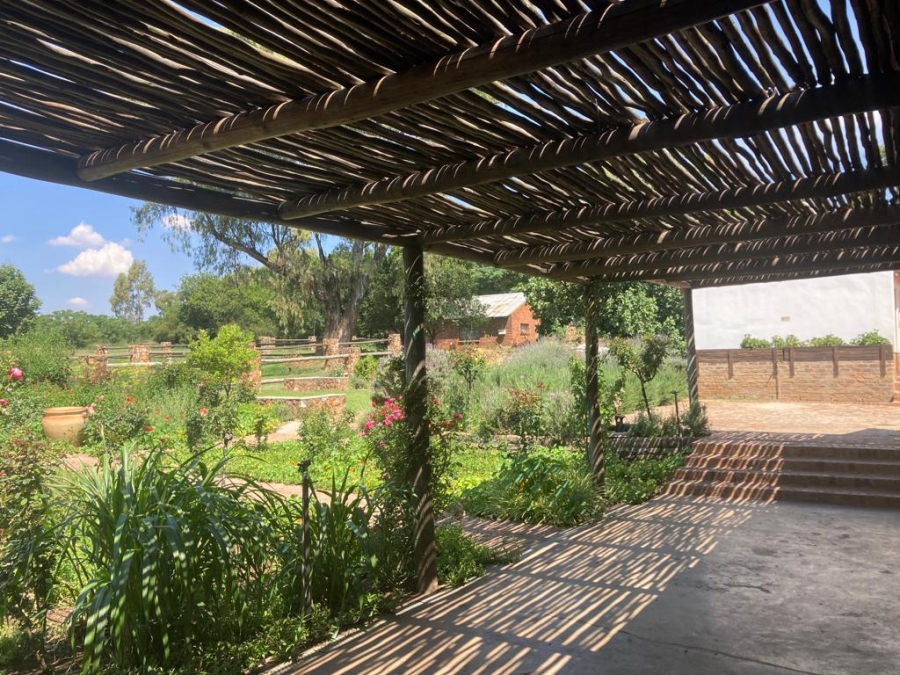 To Let Commercial Property for Rent in Irene Gauteng