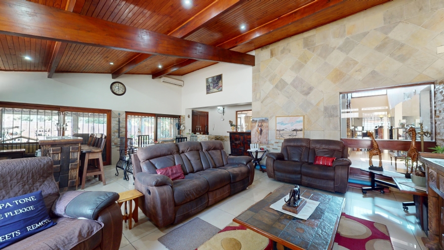 4 Bedroom Property for Sale in Parkhill Gardens Gauteng