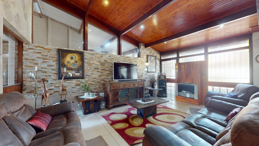 4 Bedroom Property for Sale in Parkhill Gardens Gauteng