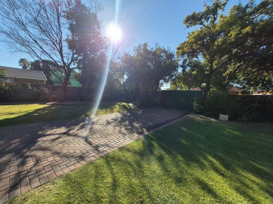 4 Bedroom Property for Sale in Brackenhurst Gauteng