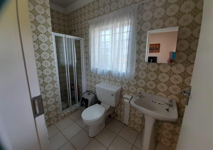 4 Bedroom Property for Sale in Brackenhurst Gauteng