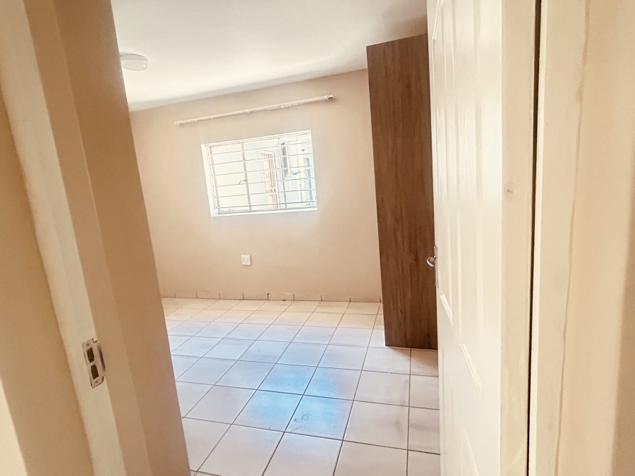 1 Bedroom Property for Sale in Albertville Gauteng