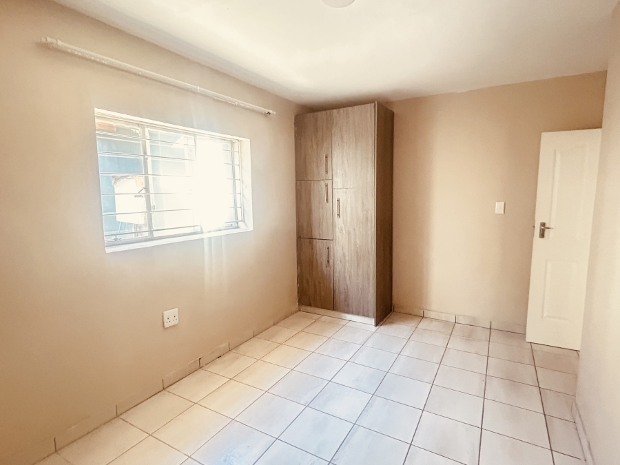 1 Bedroom Property for Sale in Albertville Gauteng