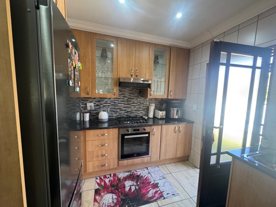 2 Bedroom Property for Sale in Sunair Park Gauteng