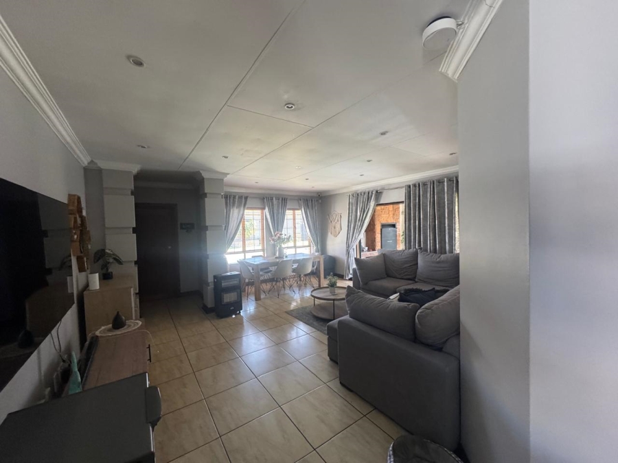 2 Bedroom Property for Sale in Sunair Park Gauteng