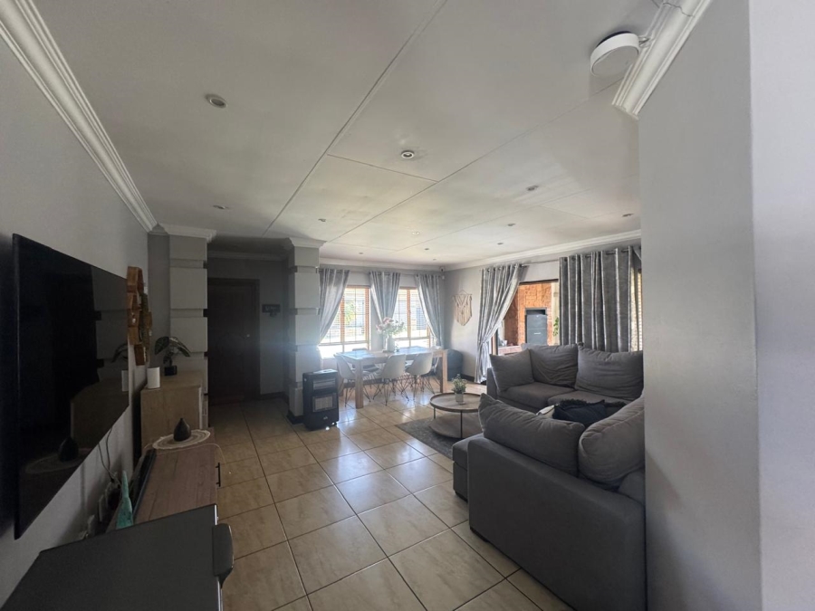 2 Bedroom Property for Sale in Sunair Park Gauteng