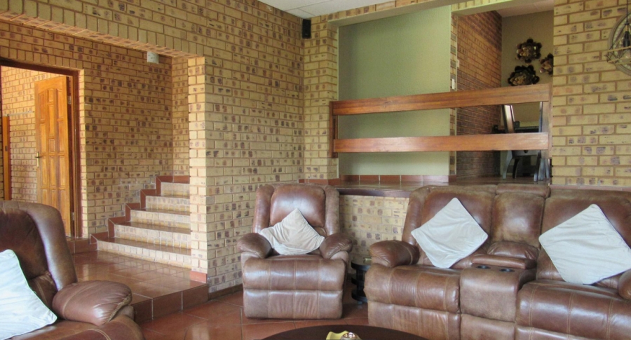 4 Bedroom Property for Sale in Glenvista Gauteng