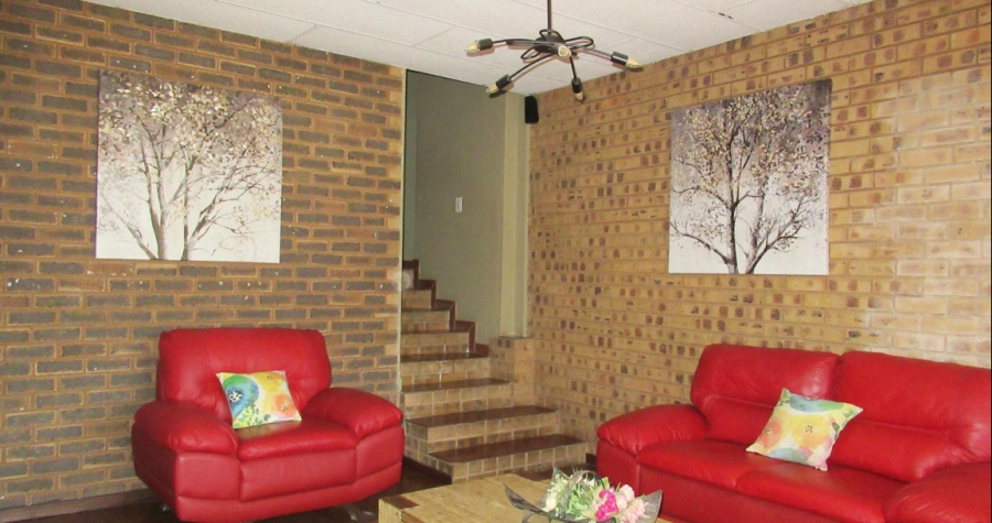 4 Bedroom Property for Sale in Glenvista Gauteng