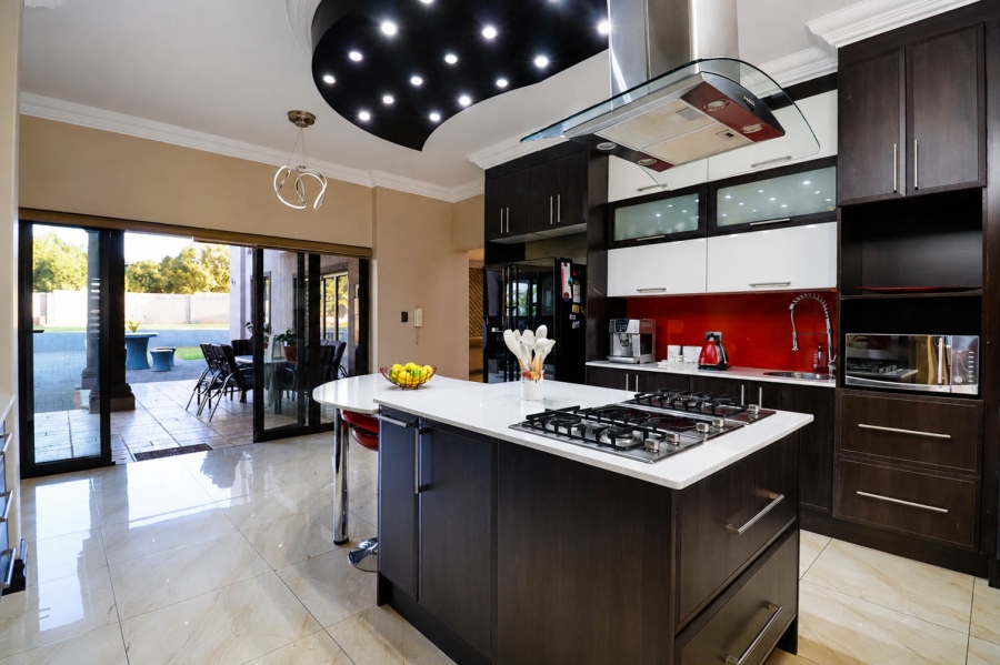 4 Bedroom Property for Sale in Blue Valley Golf Estate Gauteng