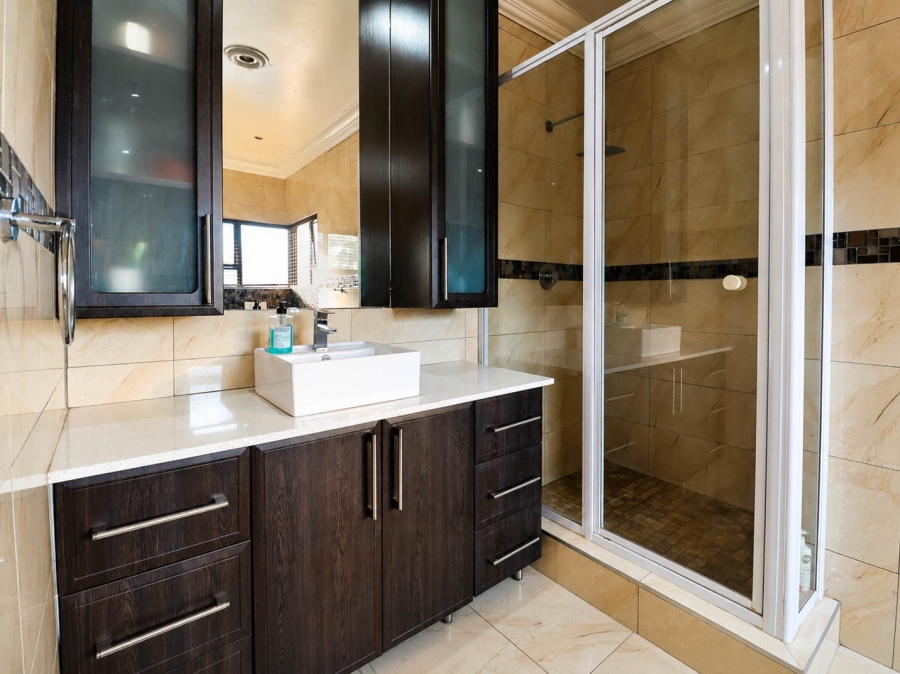 4 Bedroom Property for Sale in Blue Valley Golf Estate Gauteng